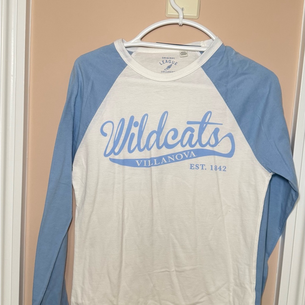 Villanova Wildcats Long Sleeve Shirt – Size Small